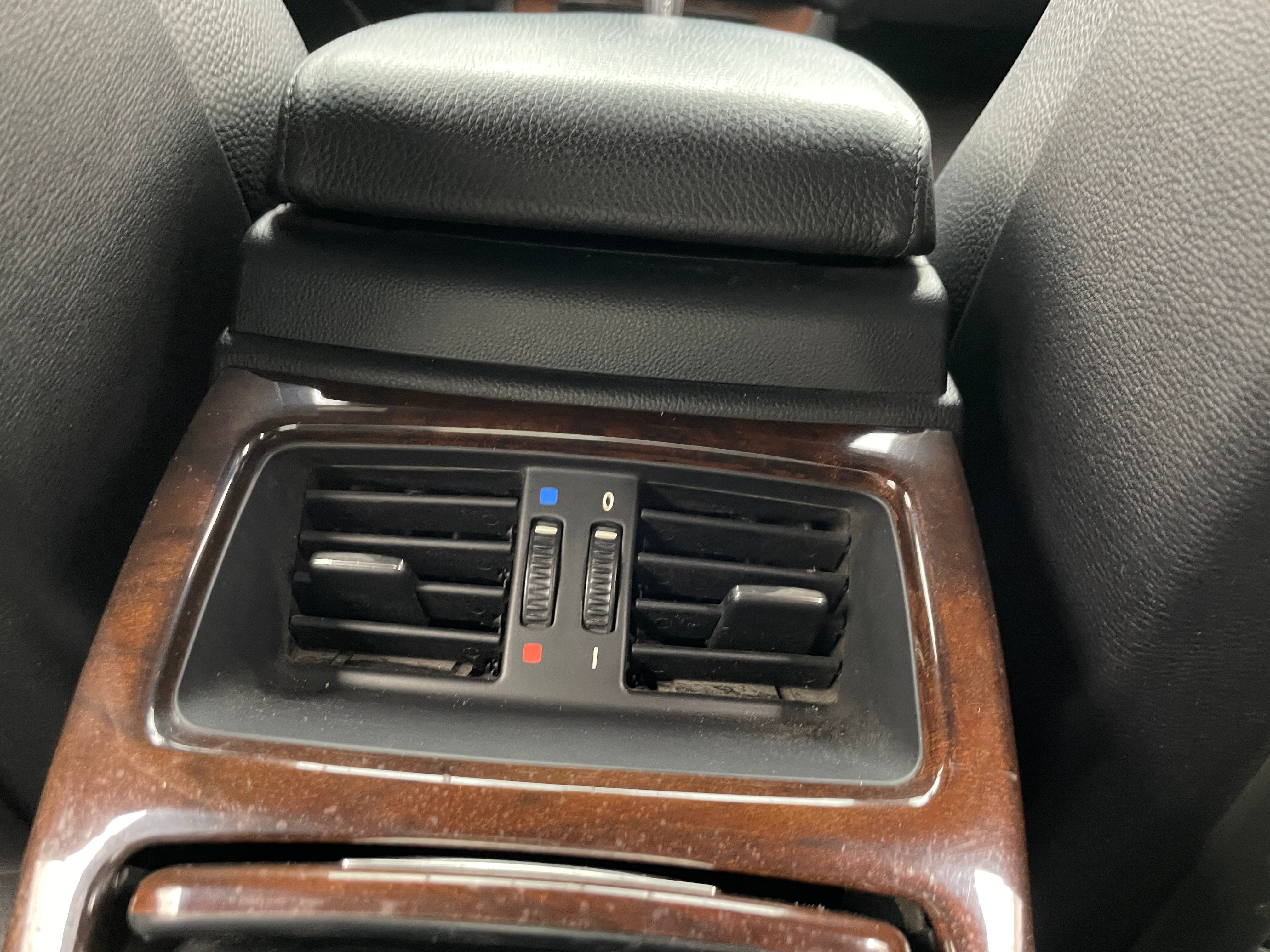 bmw 3 series 2011 WBADX7C53BE261400 image bmw 3 series 2011 WBADX7C53BE261400 image